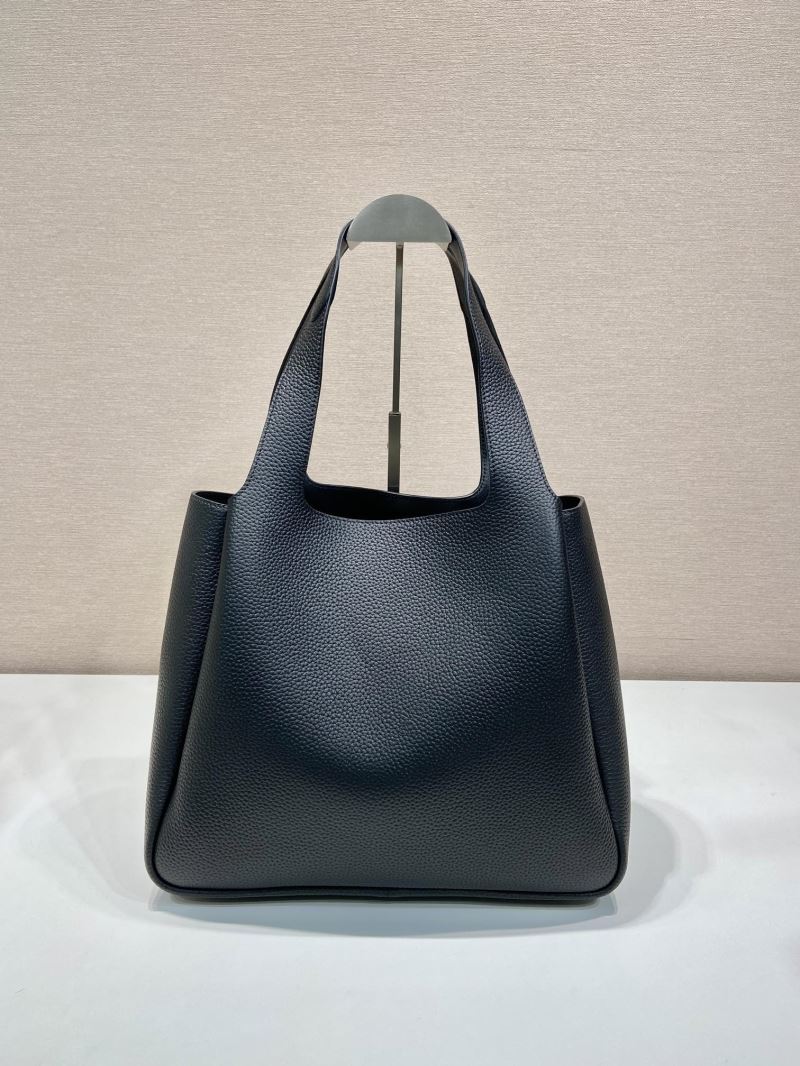 Pra*a bucket bags